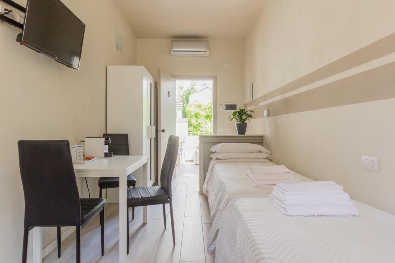 Center Rooms Plasencia Exterior foto