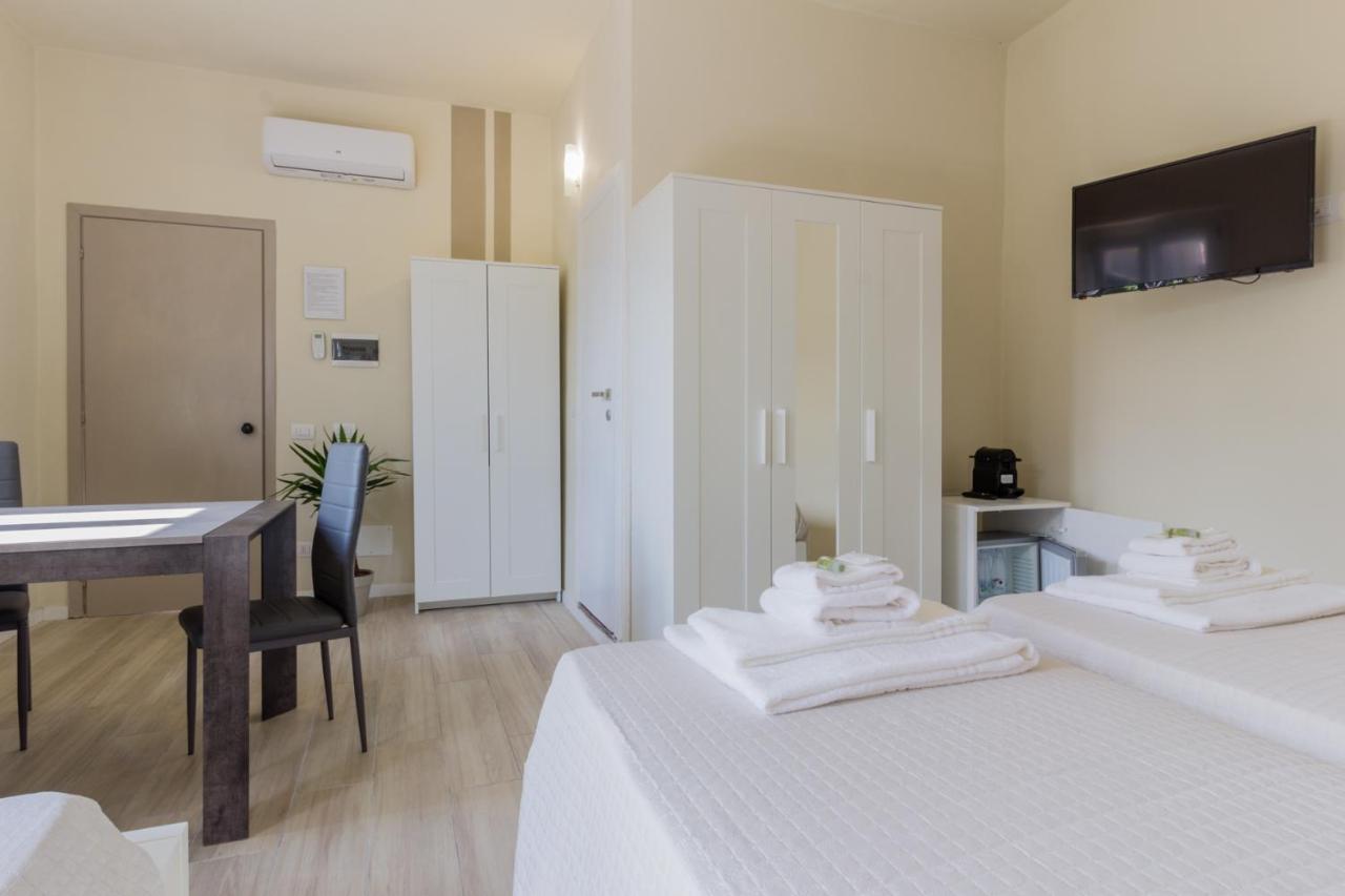 Center Rooms Plasencia Exterior foto