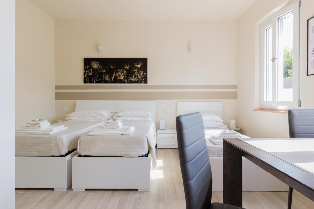 Center Rooms Plasencia Exterior foto